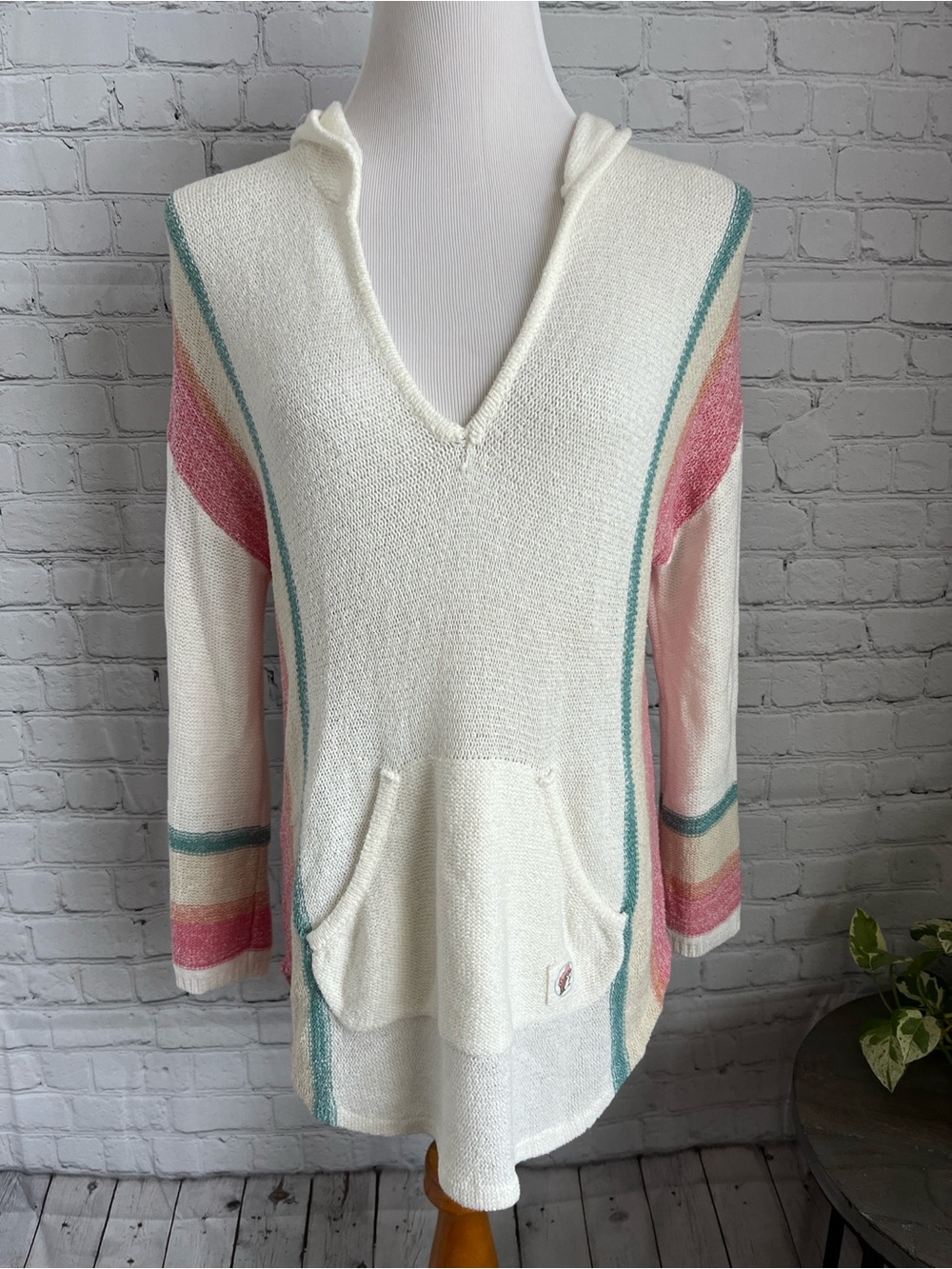 Buc-ees Women's Multicolor Striped Hoodie Sweater Small